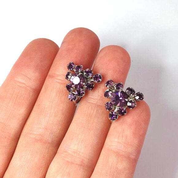 Vintage 1950s Earrings Purple Rhinestone Screw Back Mid Century Jewelry - Picture 6 of 13